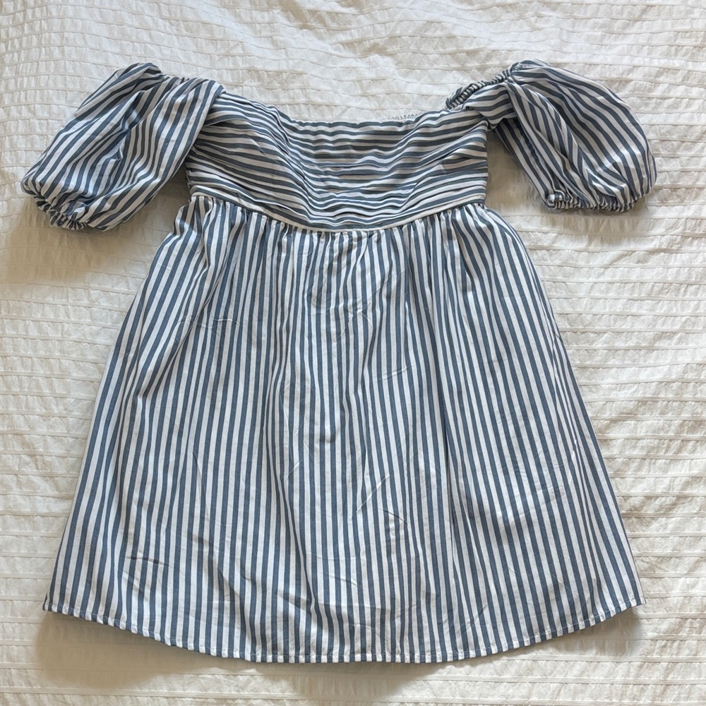 Abercrombie & Fitch Blue & White Striped Off-Shoulder Mini Dress (Skort)